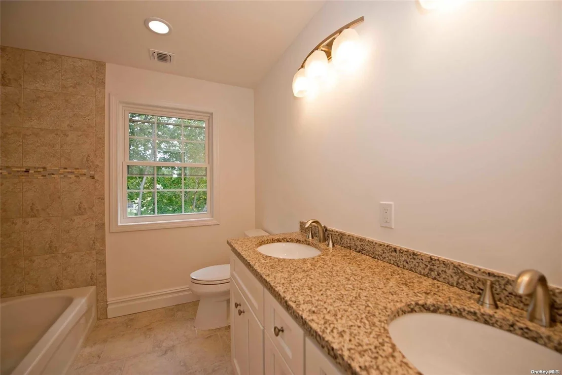 Photo of 48 Selden Boulevard