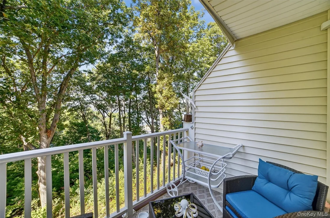 Photo of 527 Viewpoint Terrace