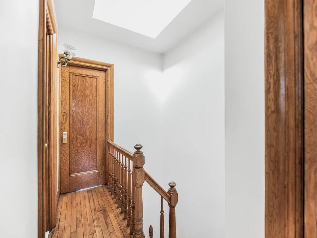 Photo of 2648 Morris Avenue
