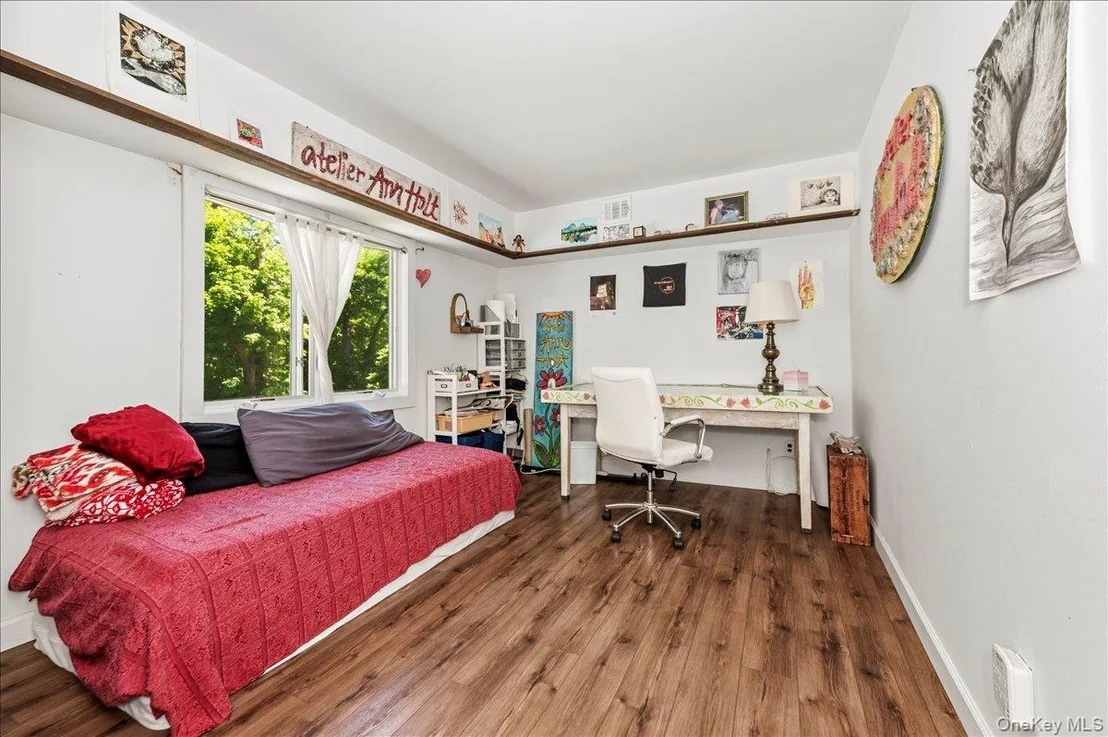 Photo of 35 Melrose Parkway