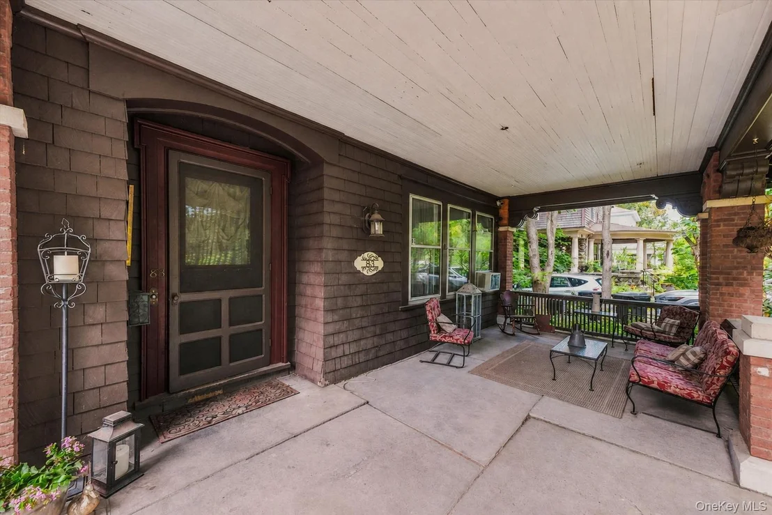 Photo of 83 Hooker Avenue