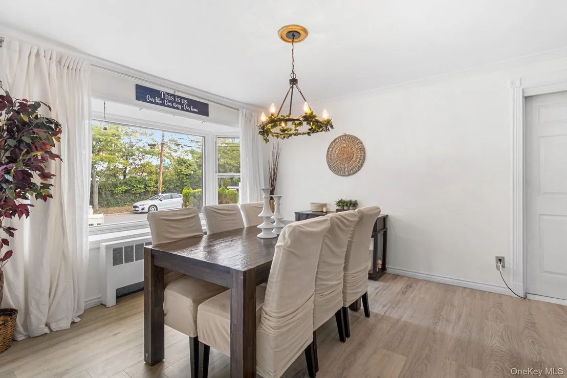 Photo of 121 Thomas Avenue