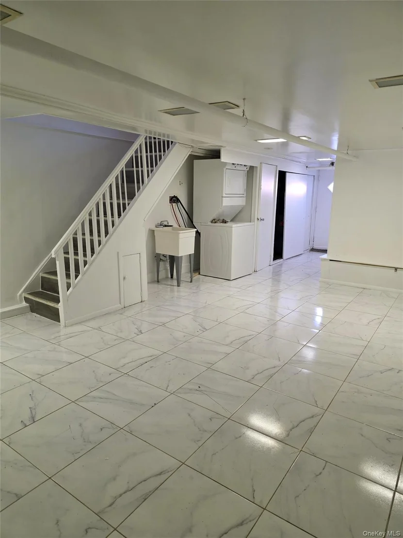 Photo of 150-25 77th Road