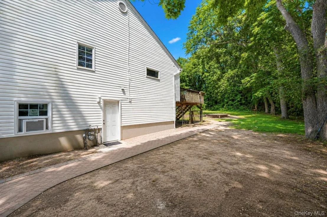 Photo of 71 Barton Avenue