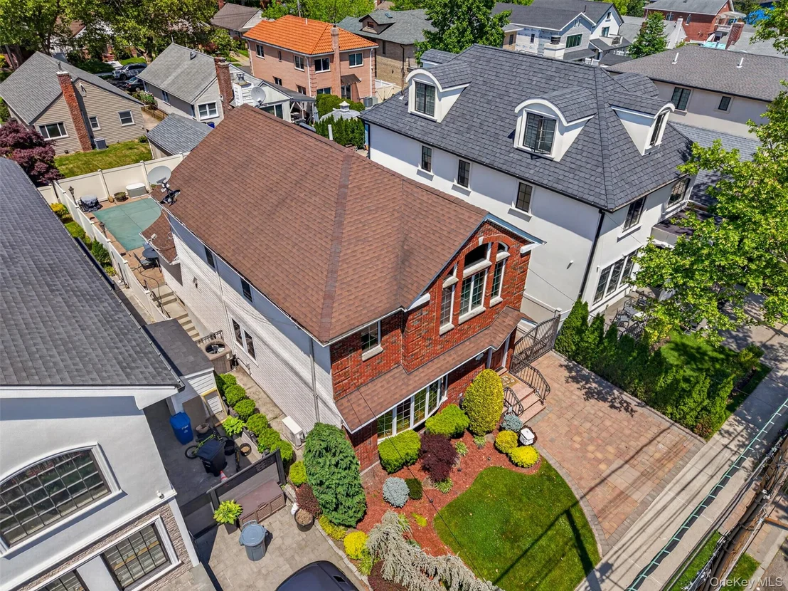 Photo of 162-11 12th Road