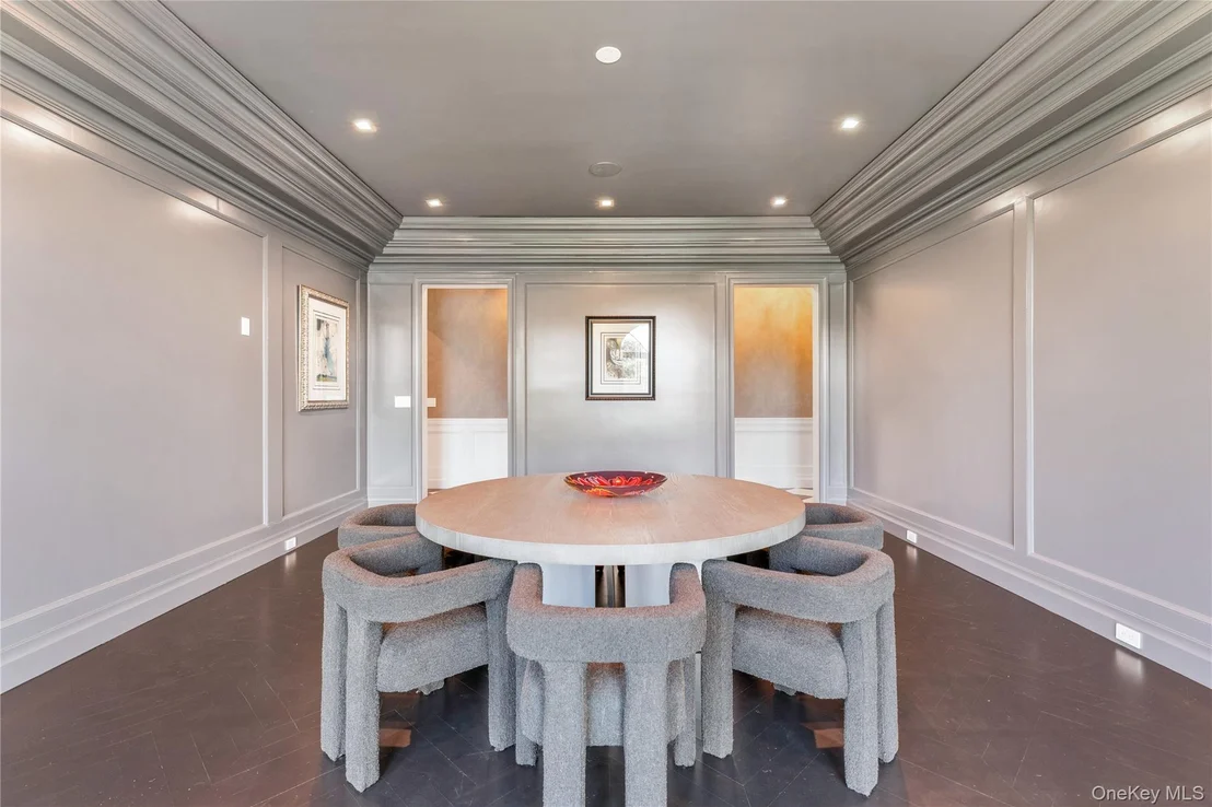 Photo of 18 Evergreen Way