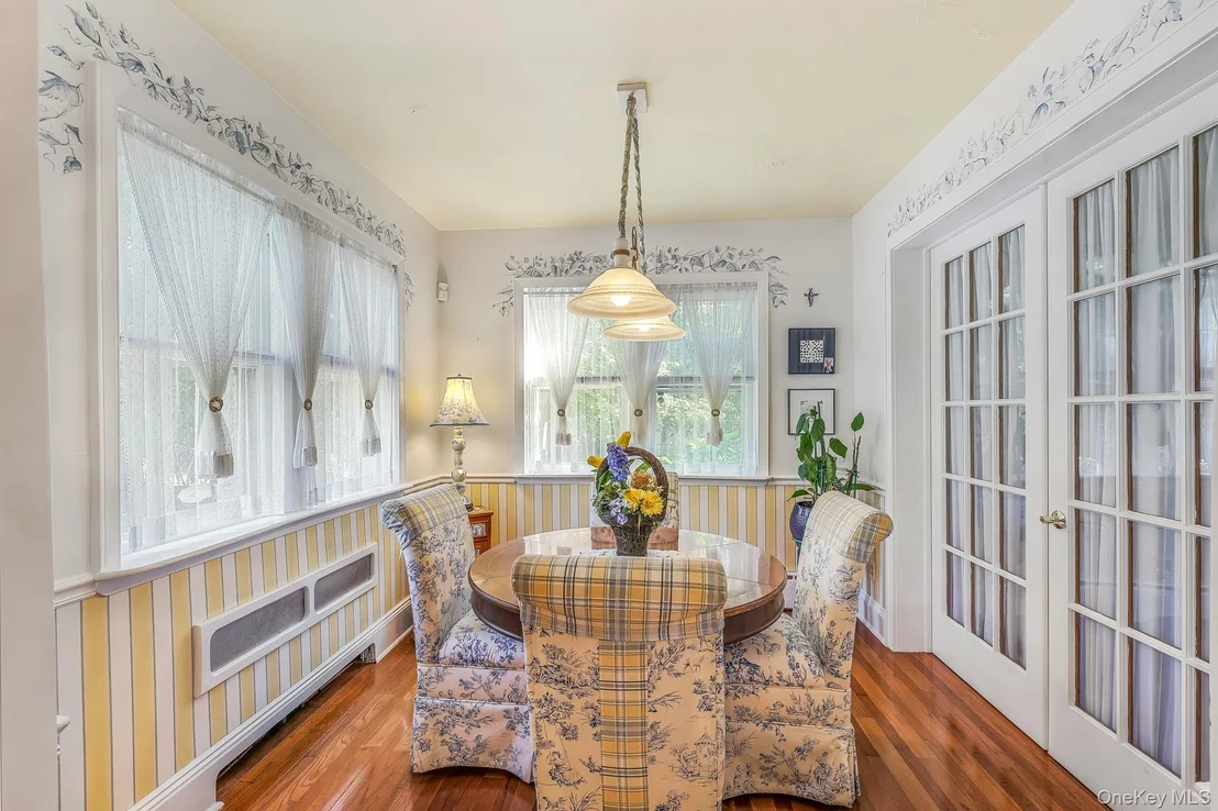 Photo of 20 Demarest Avenue