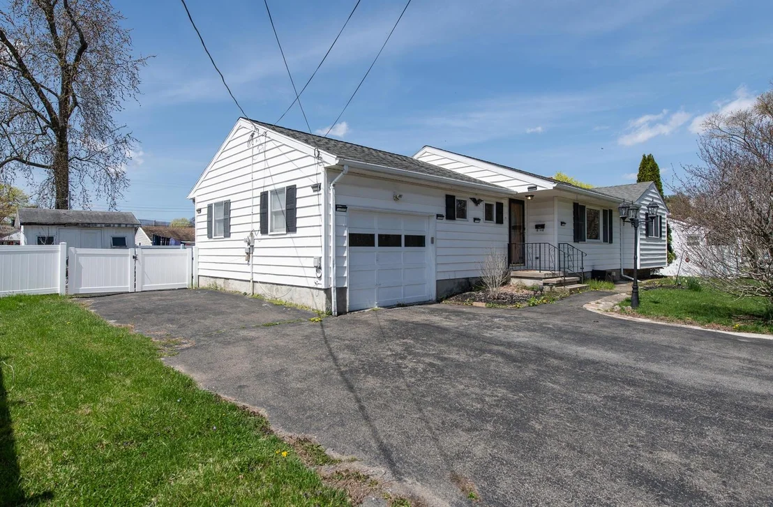 Photo of 15 Simmons Drive