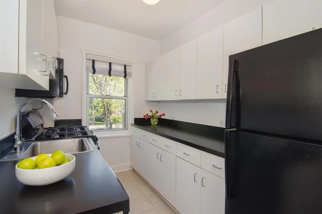 Photo of Unit 3D at 9 Sunnybrook Road