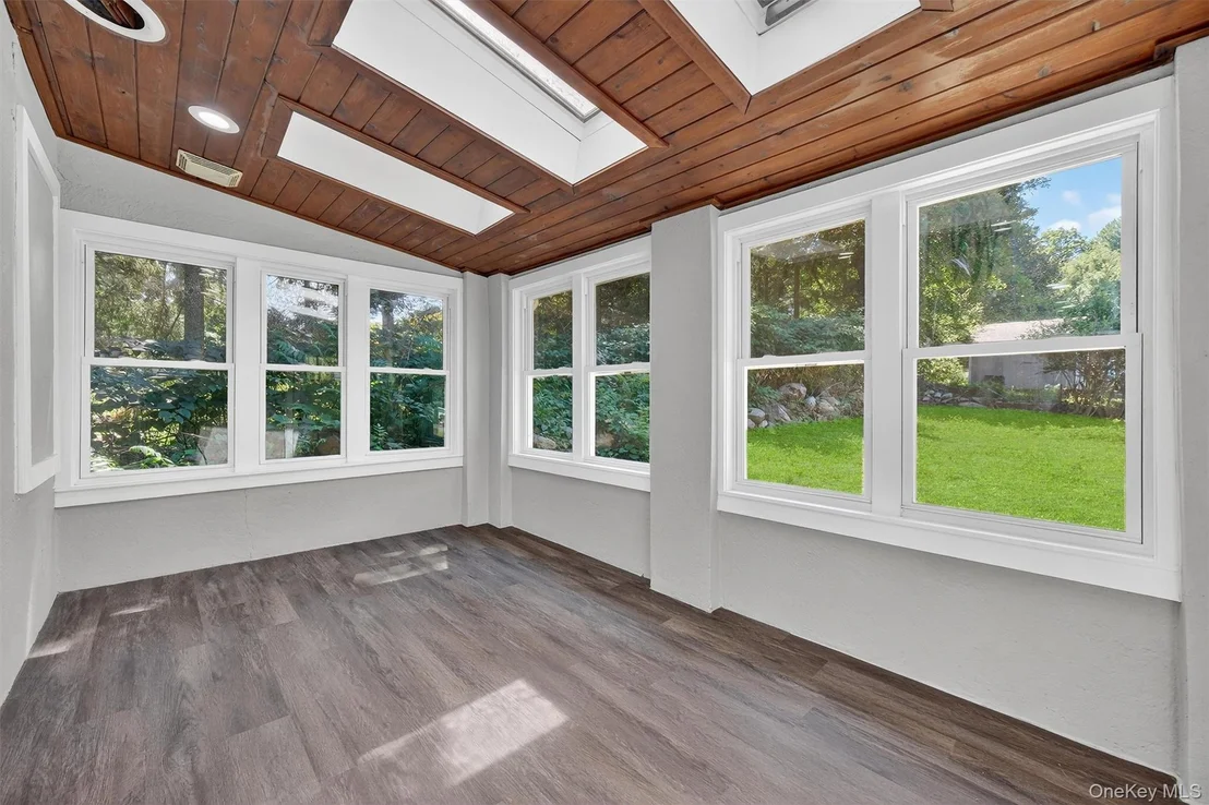 Photo of 28 Red Brook Road