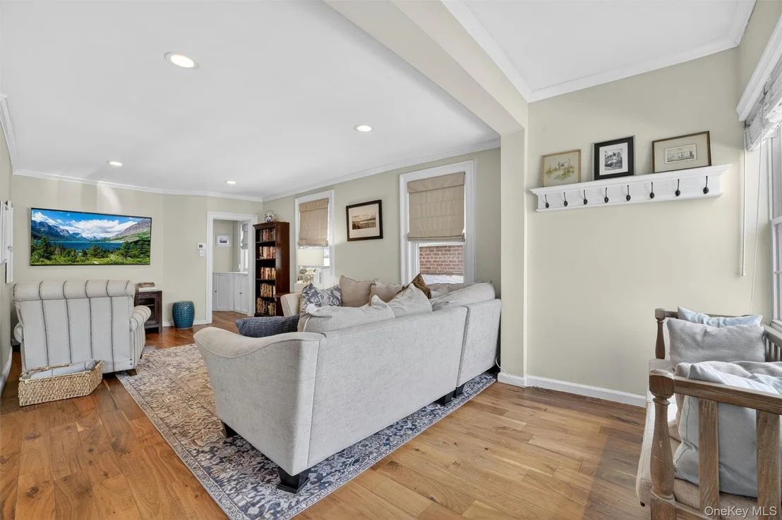 Photo of 4218 Herkimer Place