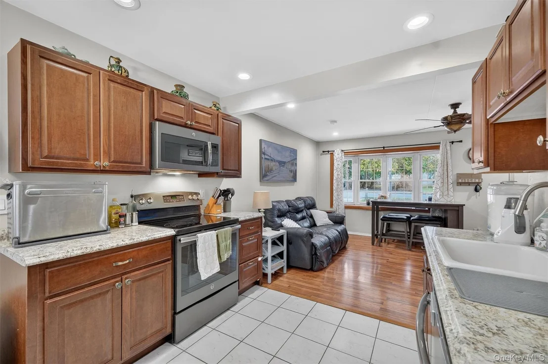 Photo of 8 Van Wyck Drive