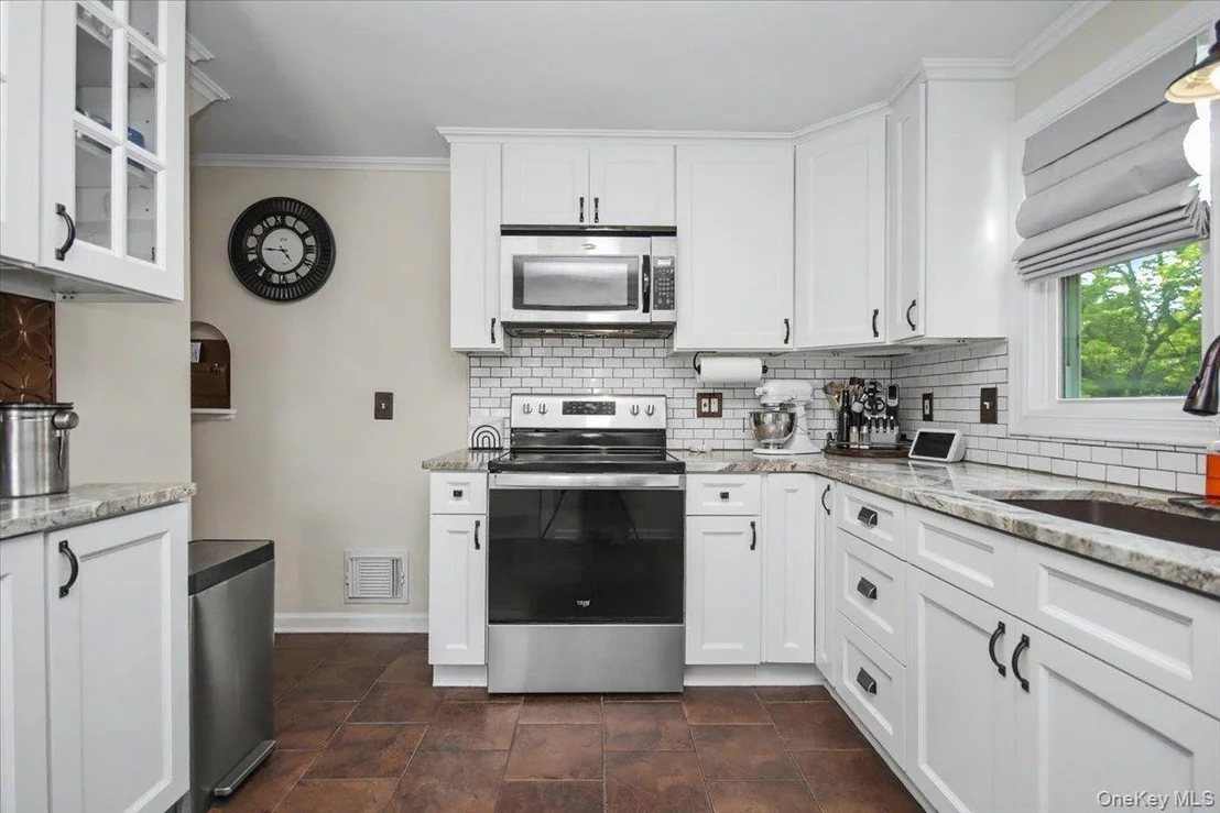 Photo of 9 Mansion Drive