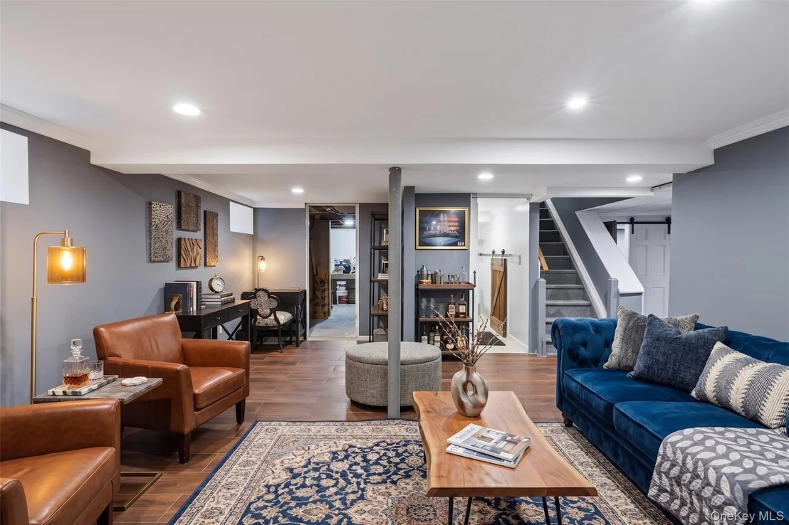 Photo of 2489 Eileen Road