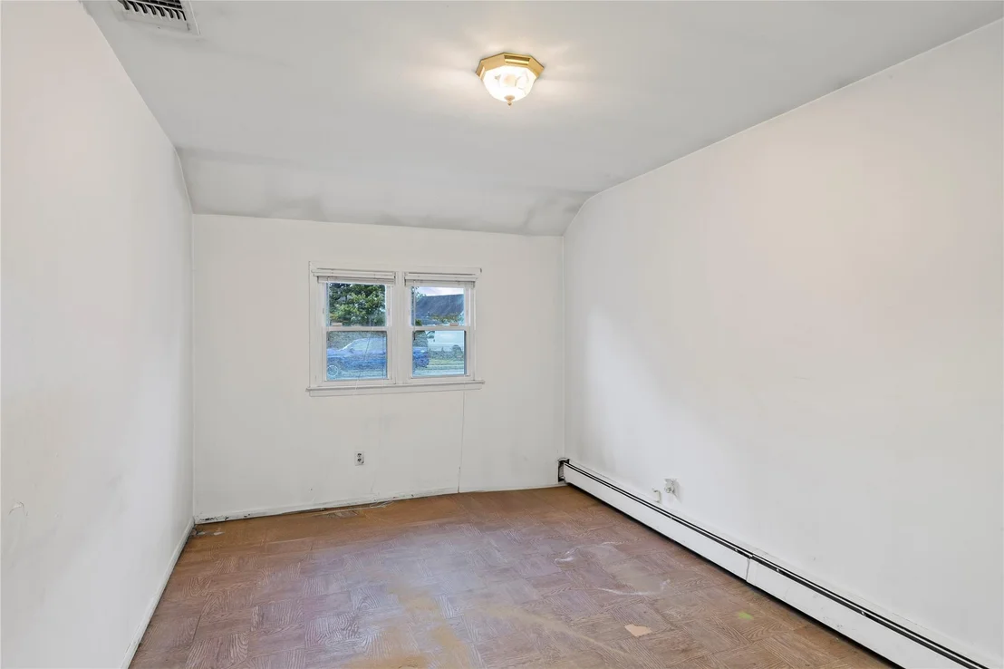 Photo of 8 Farmedge Road