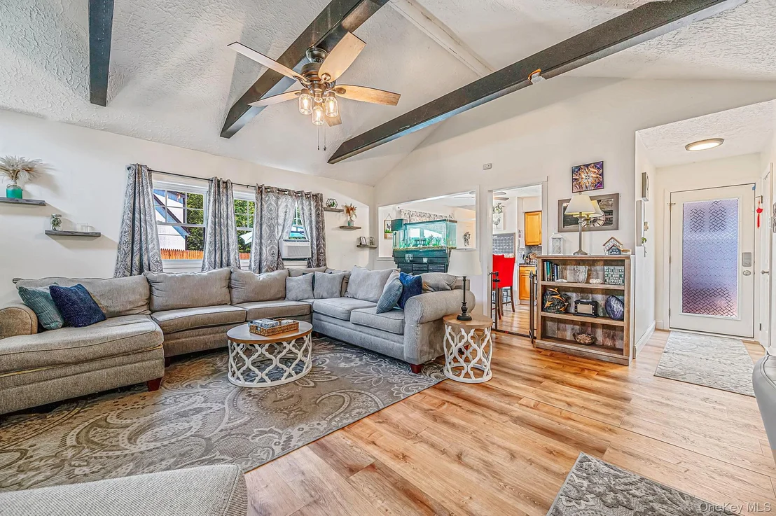 Photo of 40 Elm Avenue