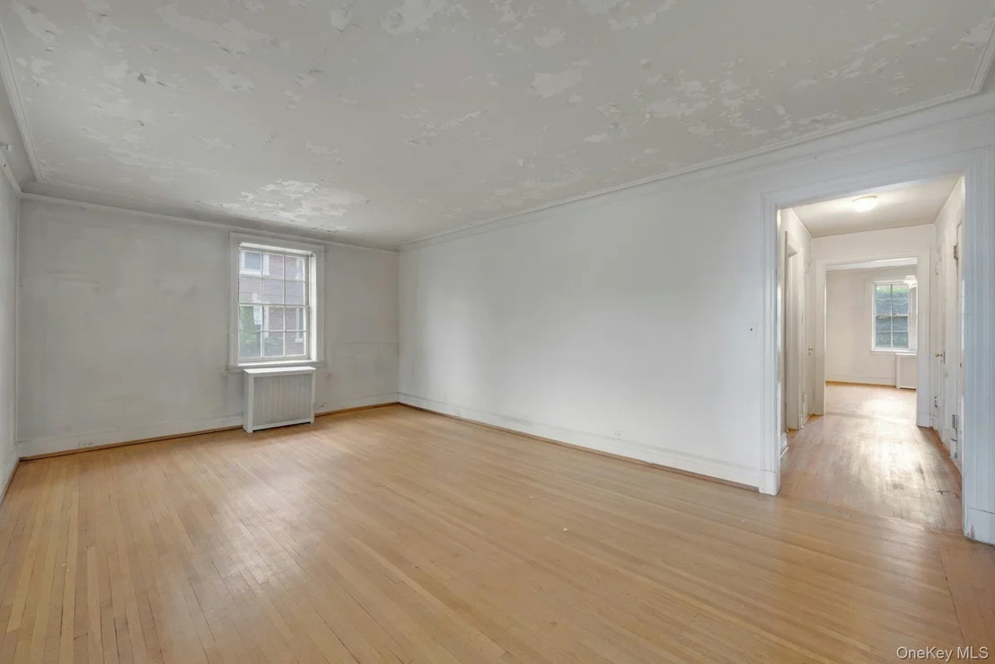 Photo of Unit 1A at 3 Alden Place