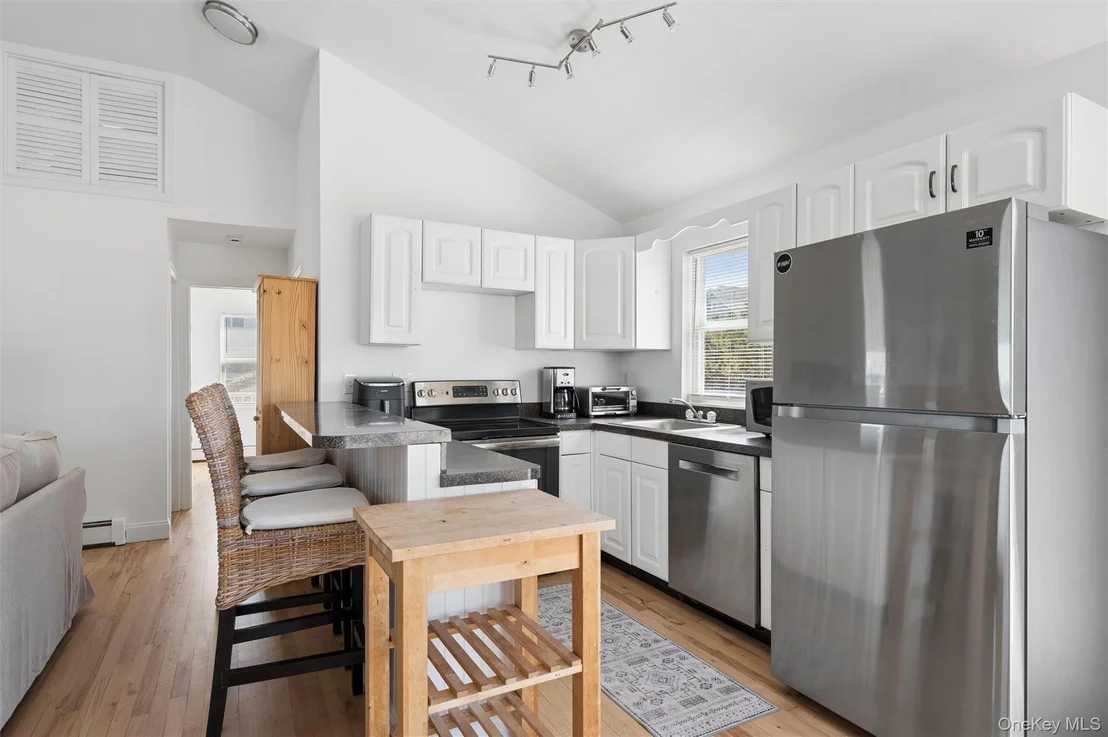 Photo of 898 Dune Road