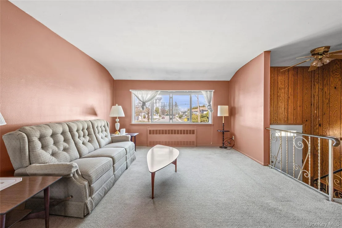 Photo of 37 Evergreen Avenue