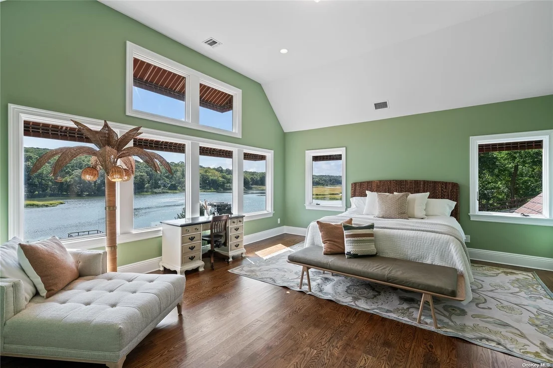 Photo of 100 Riverview Terrace