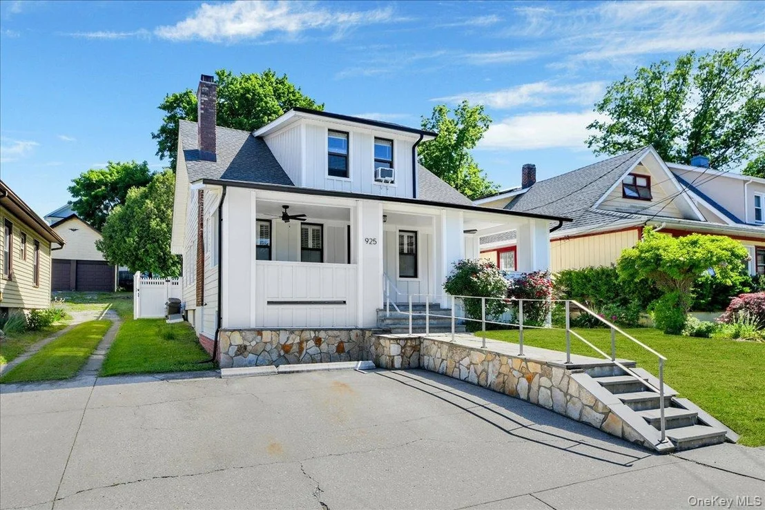 Photo of 925 Reynolds Street