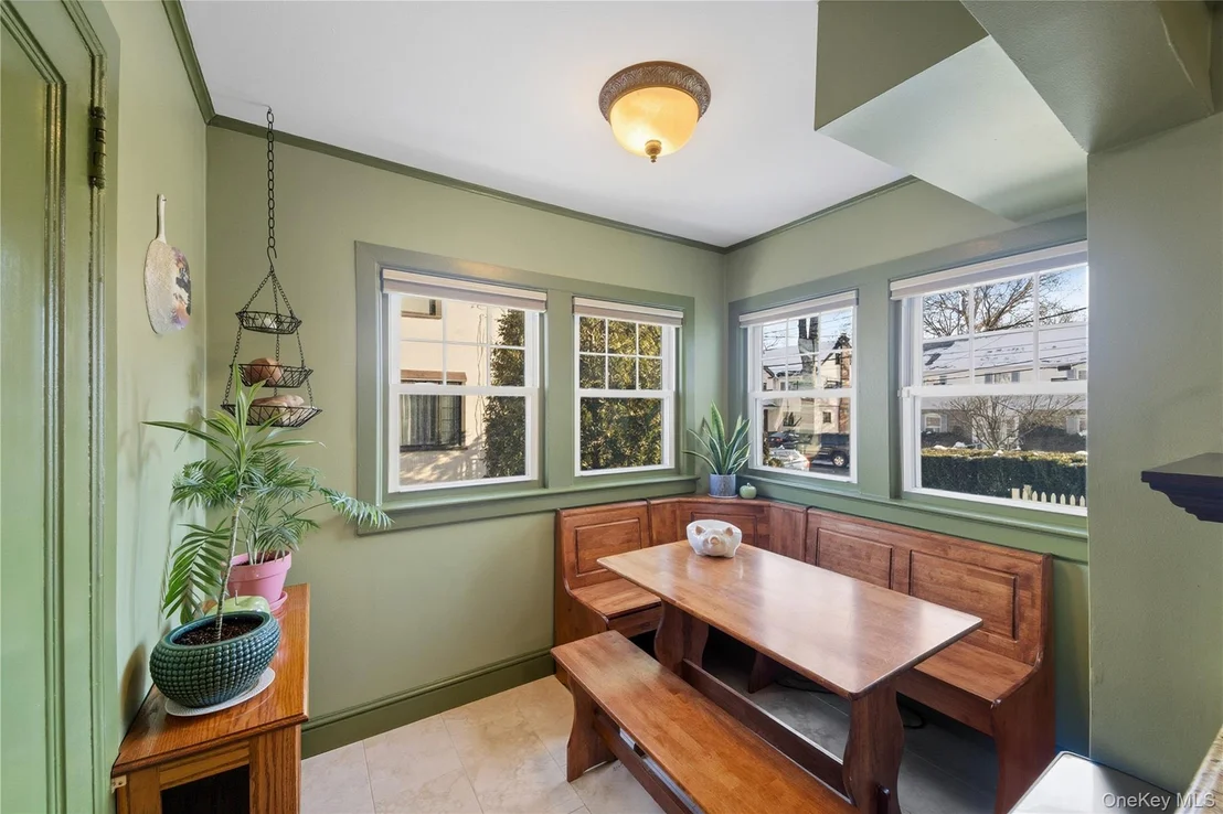 Photo of 74 Central Parkway