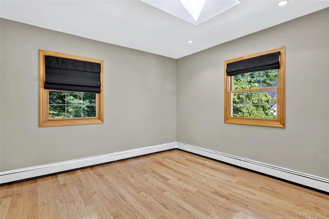 Photo of 75 Maple Street