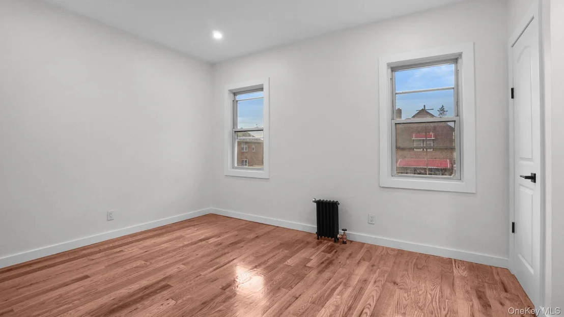 Photo of 3963 Seton Avenue