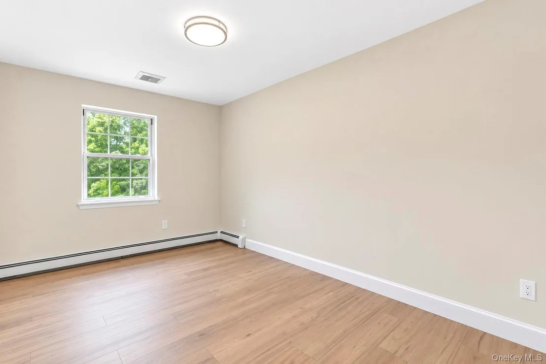Photo of 11 Bates Lane
