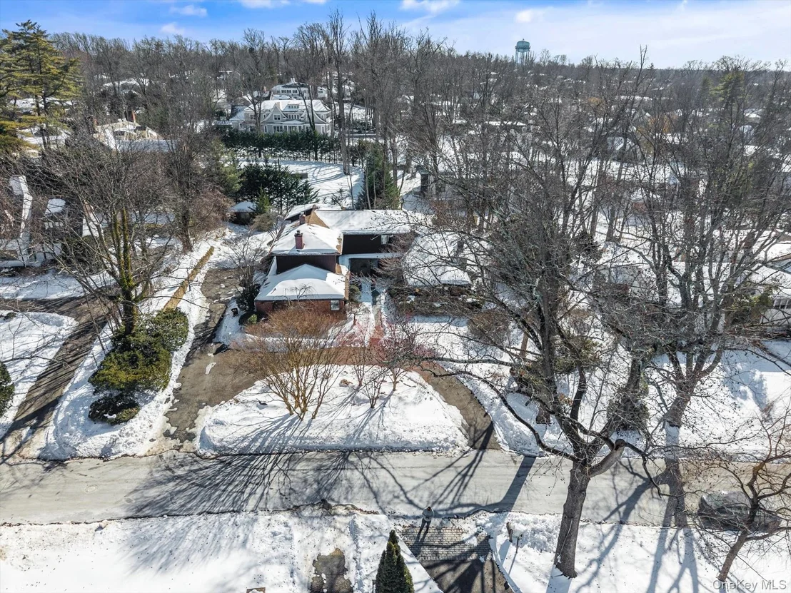 Photo of 20 Henhawk Road