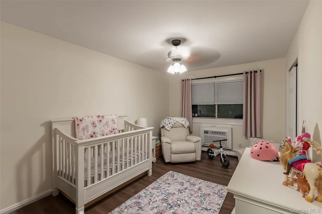 Photo of Unit 9B at 2449 F Union Boulevard