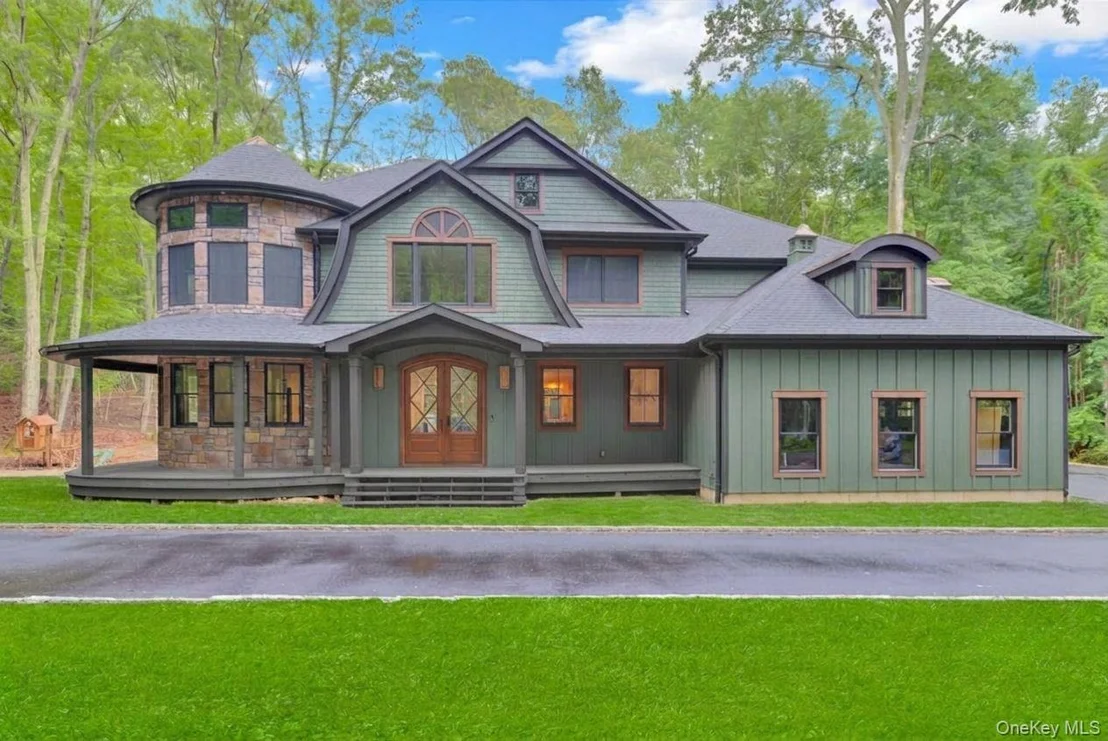 Photo of 301 Old Mill Road