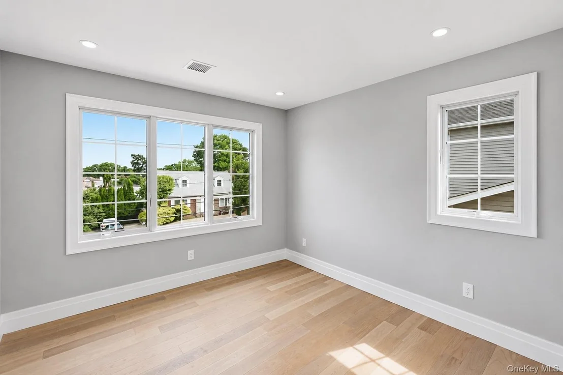 Photo of 37 Beverly Drive