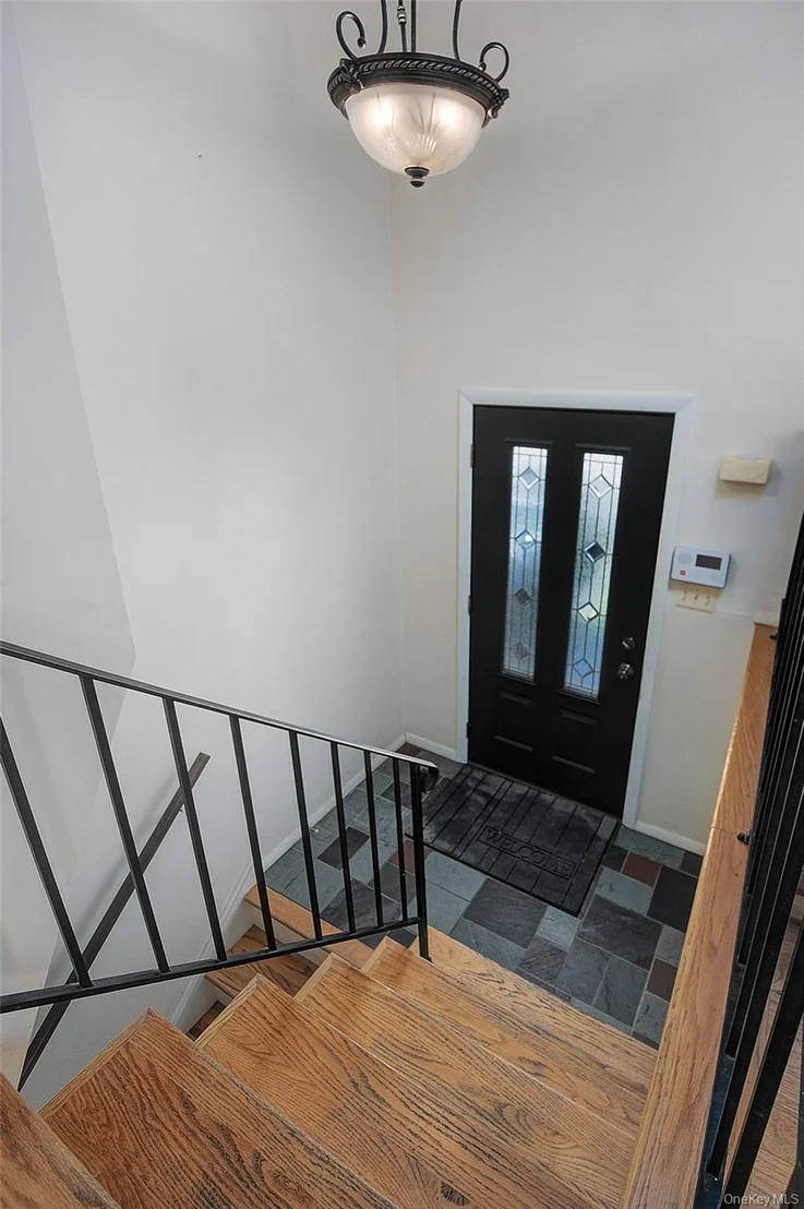 Photo of 554 High Street