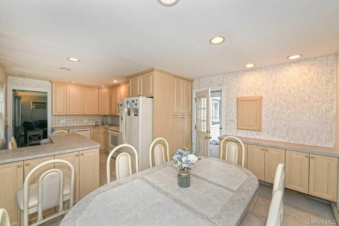 Photo of 203 Saddle Lane