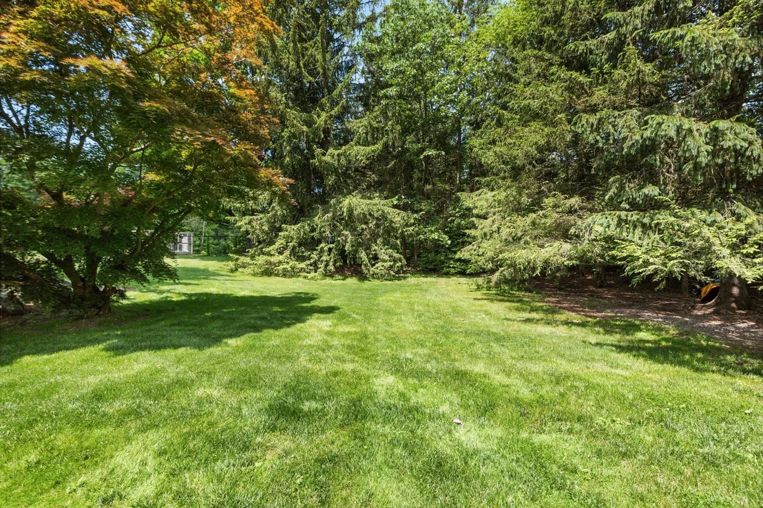 Photo of 237 Barrett Hill Road