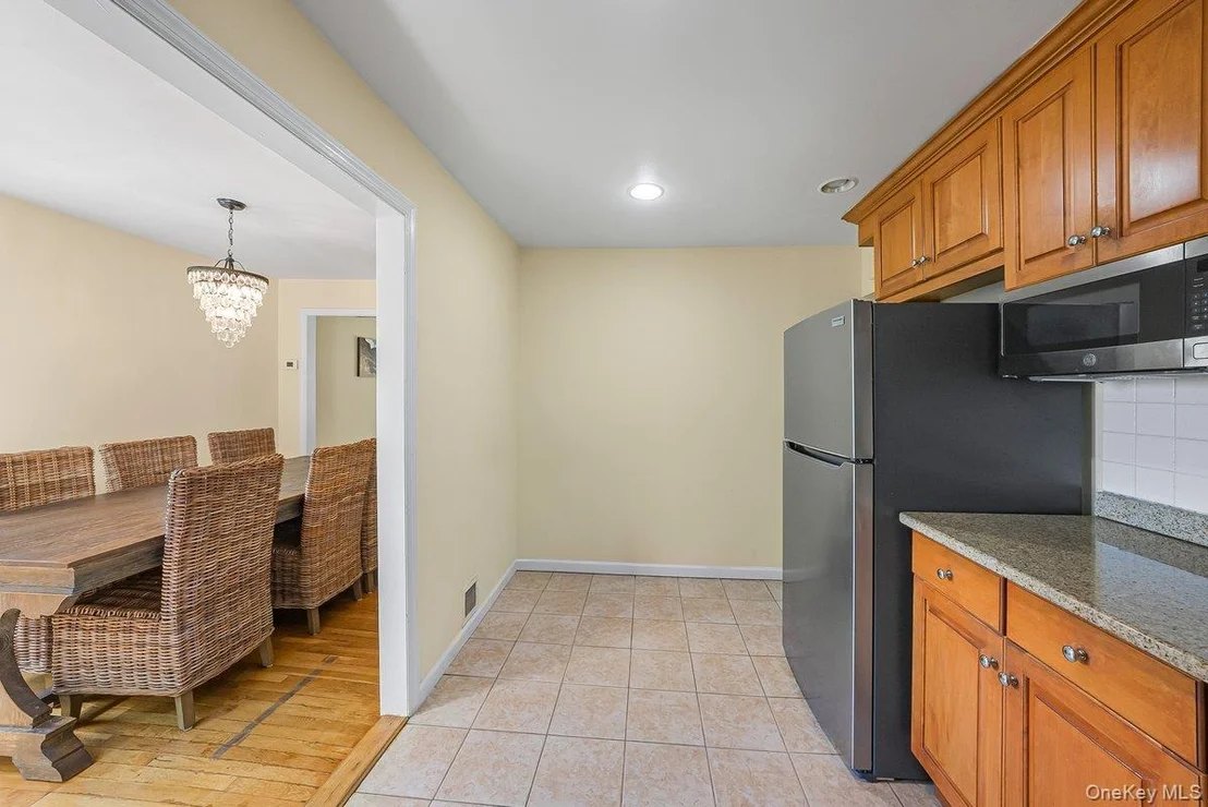 Photo of 104 Lefferts Road