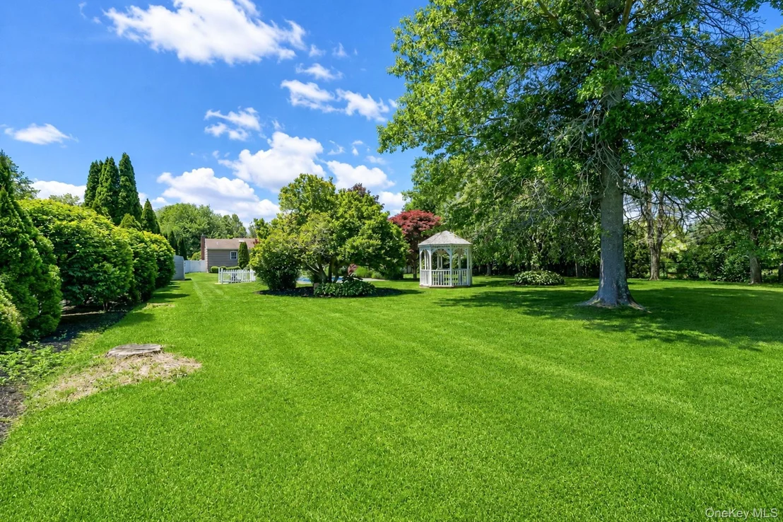 Photo of 100 Donna Drive