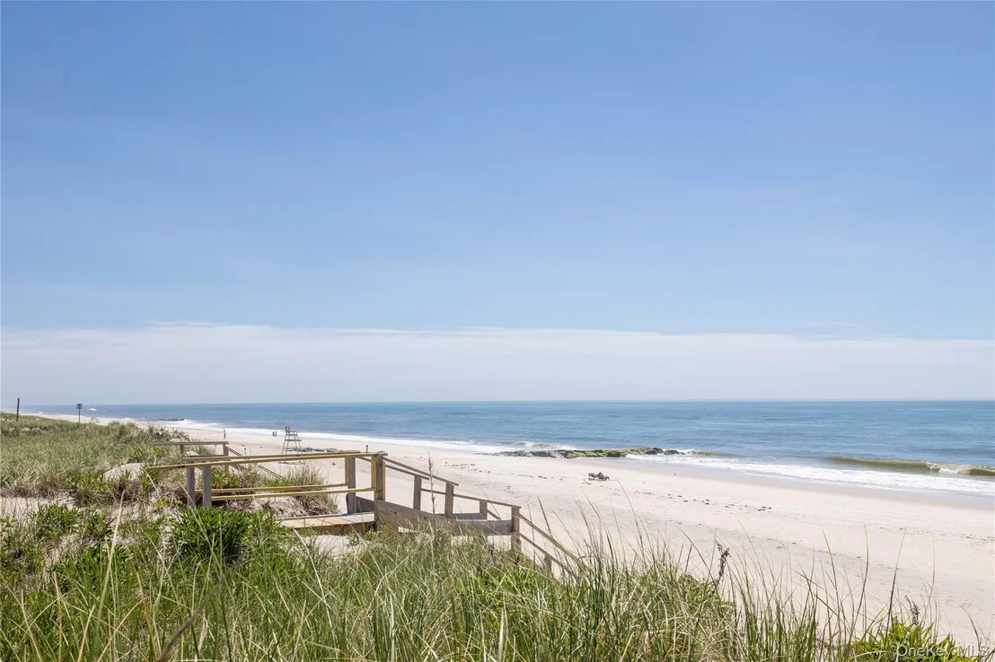 Photo of 398 Dune Road