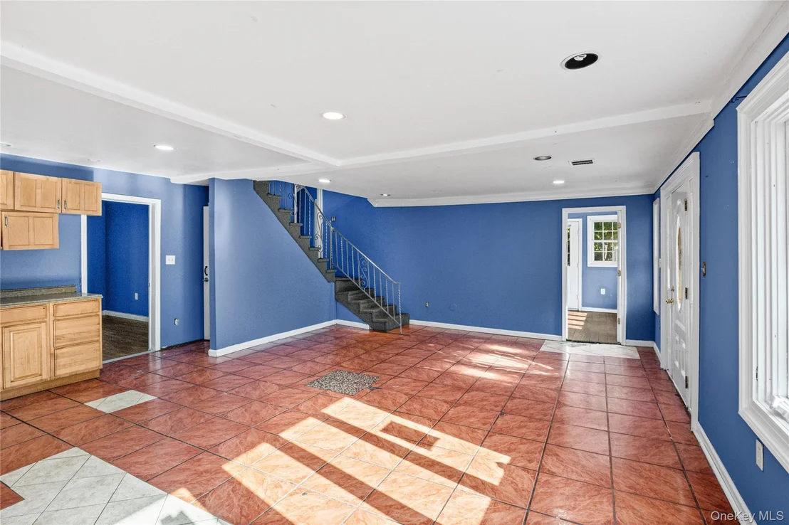 Photo of 147 Branch Avenue