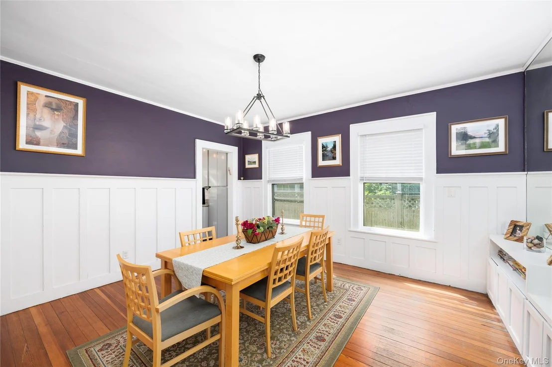 Photo of 21 Barnard Avenue