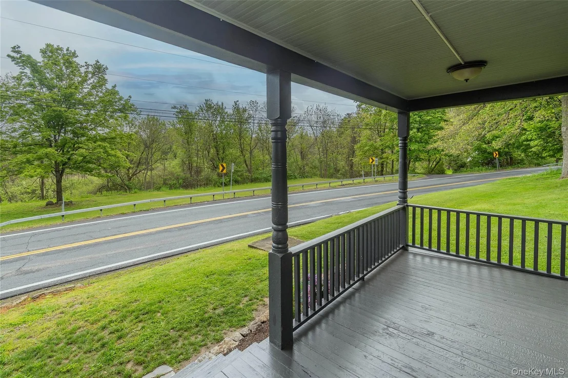Photo of 1625 Route 32
