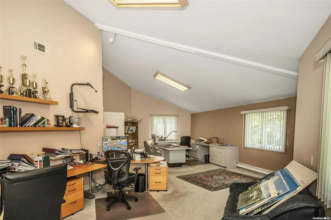 Photo of 35 Center Drive