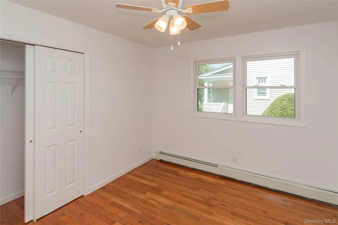 Photo of 325 Hooker Avenue