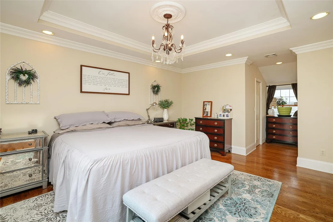 Photo of 231 Doris Avenue