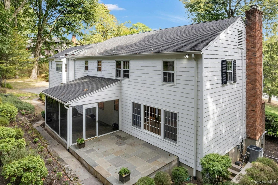 Photo of 409 Central Drive