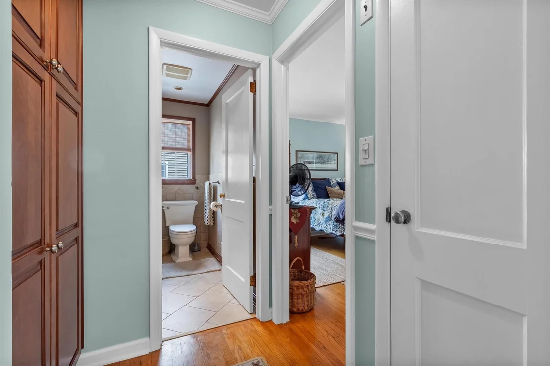 Photo of 7 Wilson Boulevard