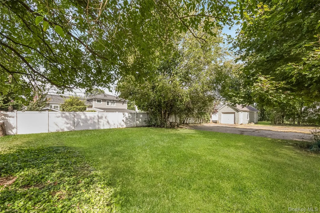 Photo of 104 Grohmans Lane