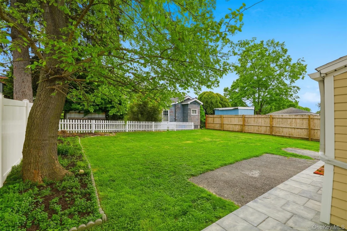 Photo of 20 Samstag Avenue