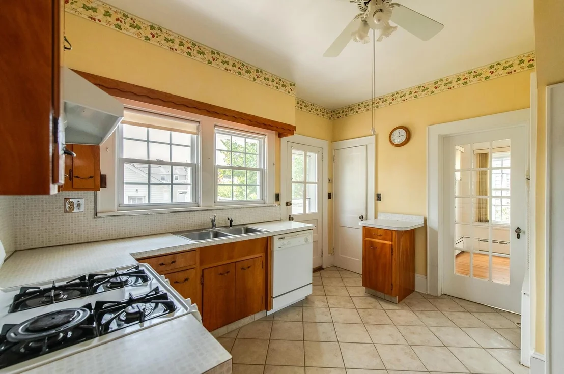 Photo of 19 Kingston Avenue